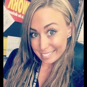 Meet your Posher, Alicia